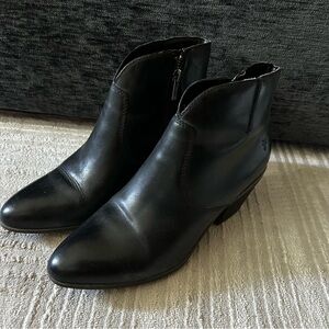 FRYE Jennifer Ankle Boots Leather Booties